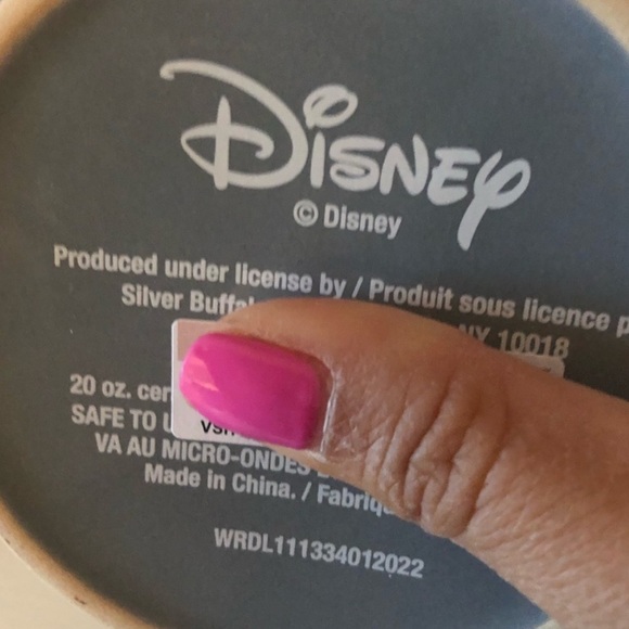 NEW!! Disney Mickey Mouse 20 oz
Coffee mug - Picture 4 of 6